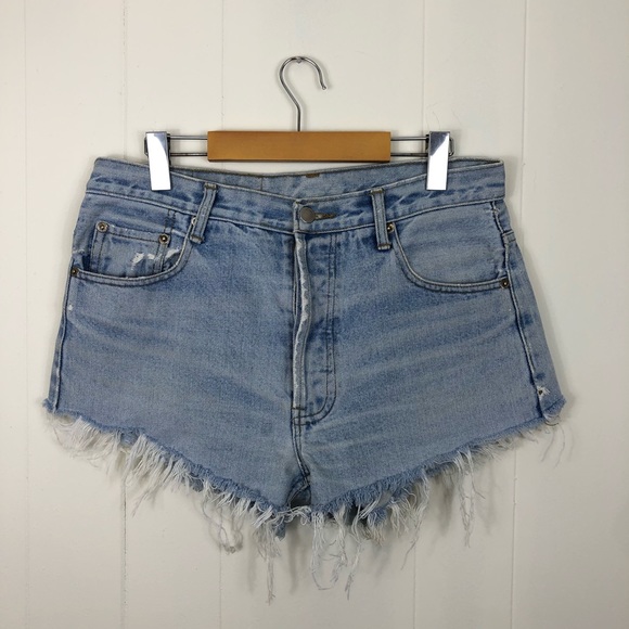 Levi's Pants - Vintage Levi’s 501 Button Fly Frayed Hem Shorts Sz 32
